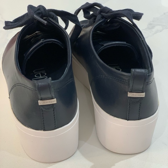 Calvin Klein Chunky Platform Leather Sneakers, Navy Blue/White, Women’s (US 7) - Picture 5 of 9